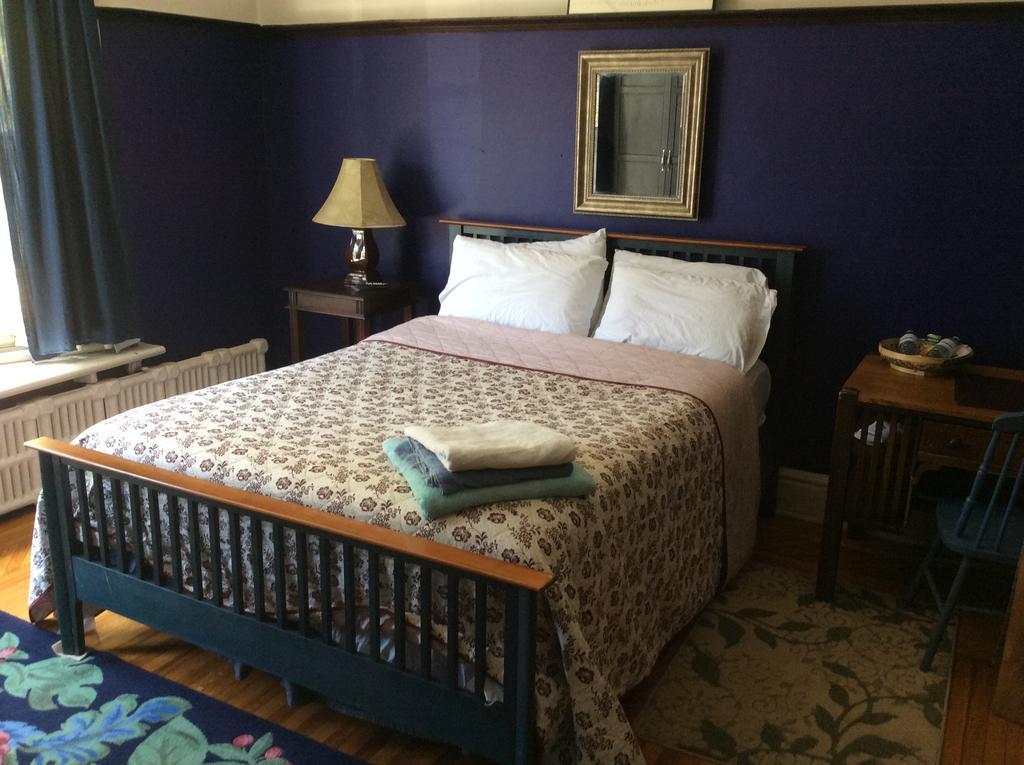 Elliott House Bed & Breakfast Toronto Phòng bức ảnh